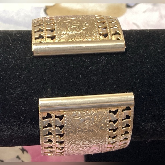 Vintage Gold Tone Cuff Etched Bracelet - Picture 10 of 11